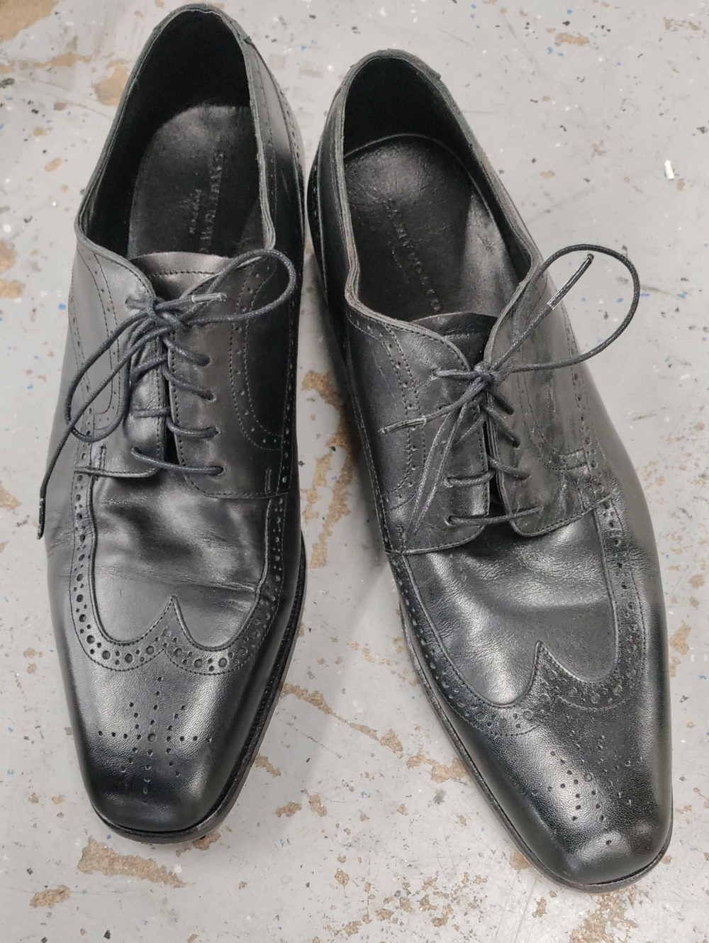 Savile Row Co. Men's Black Brogue Oxfords